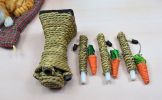 Pet Climbing Tree Frame Chew Toy, Rattan Grass Scratcher Kittens Fun Toy Activity Center Carrot Shaped Handwoven Seagrass Chew Toy